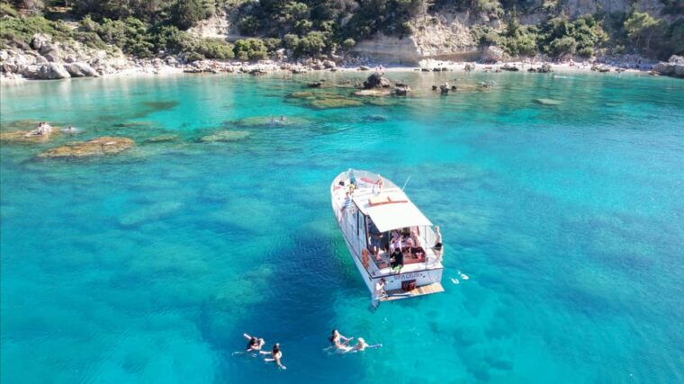 faliraki-boat-trip-to-afantou-caves-antony-quinn-ladiko