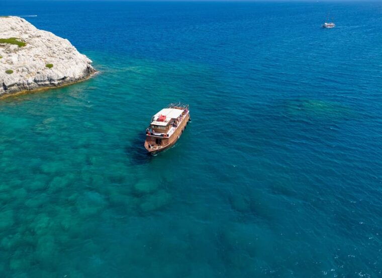 faliraki-transfer-cruise-to-lindos-with-3-swimming-stops