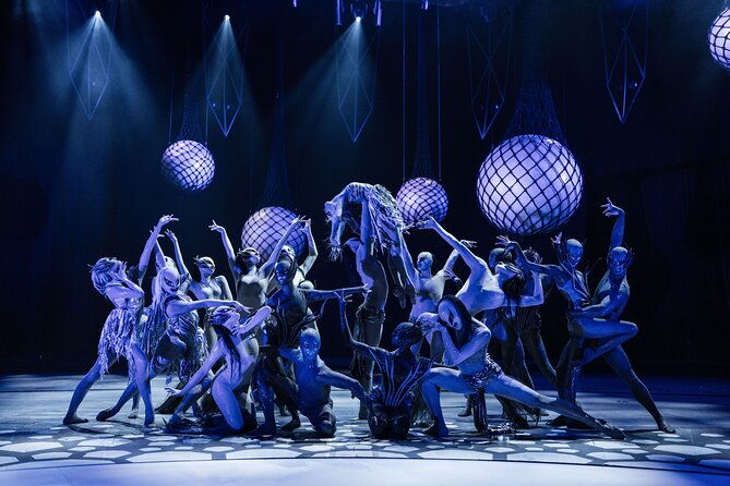 falling-in-love-grand-show-at-friedrichstadt-palast-berlin