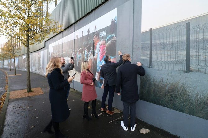 falls-road-murals-walking-tour-with-former-prisoners-2