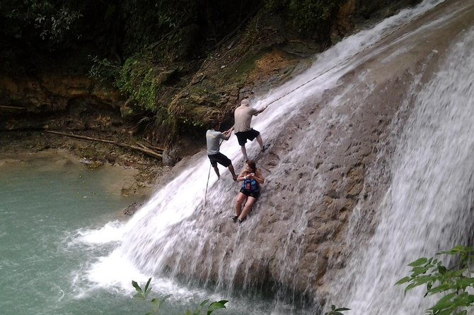falmouth-shore-excursion-blue-hole-white-river-tubing