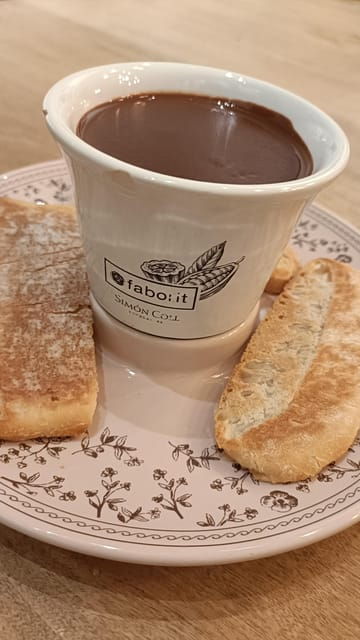 familly-friendly-tailored-tapas-giants-scavenger-hunts