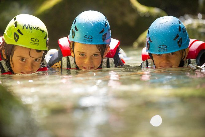 family-canyoning-2