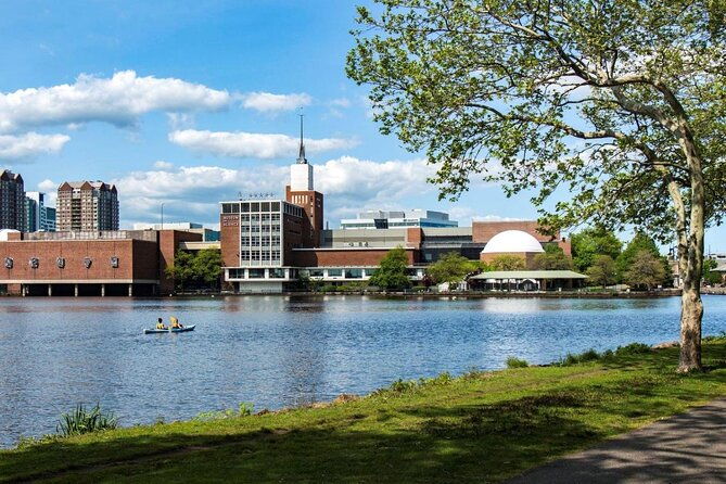 family-friendly-guided-bike-tour-of-boston-2
