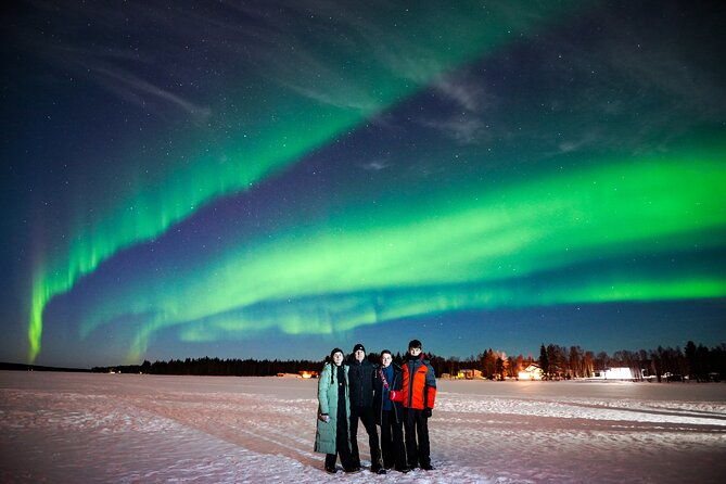 family-friendly-northern-lights-adventure-from-rovaniemi-2