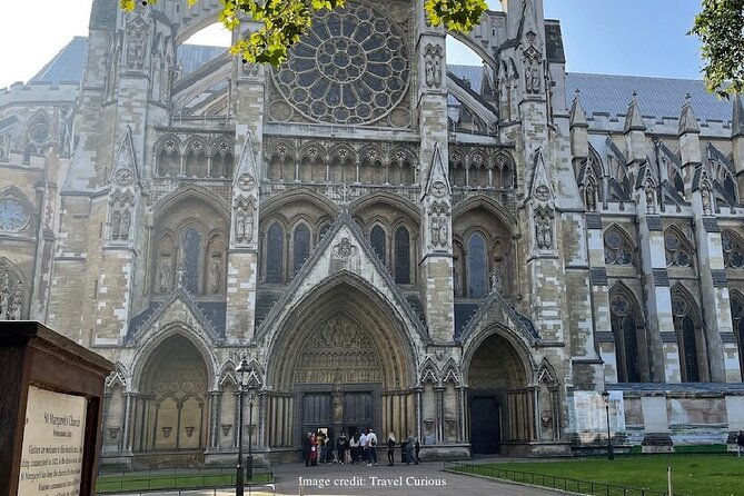 family-friendly-royal-london-private-full-day-highlights-tour