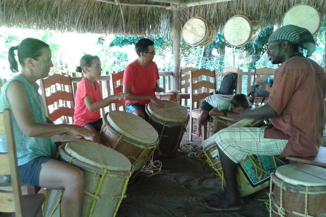 family-fun-indigenous-garifuna-drumming-lesson