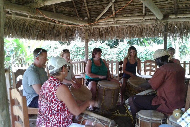 family-fun-indigenous-garifuna-drumming-lesson