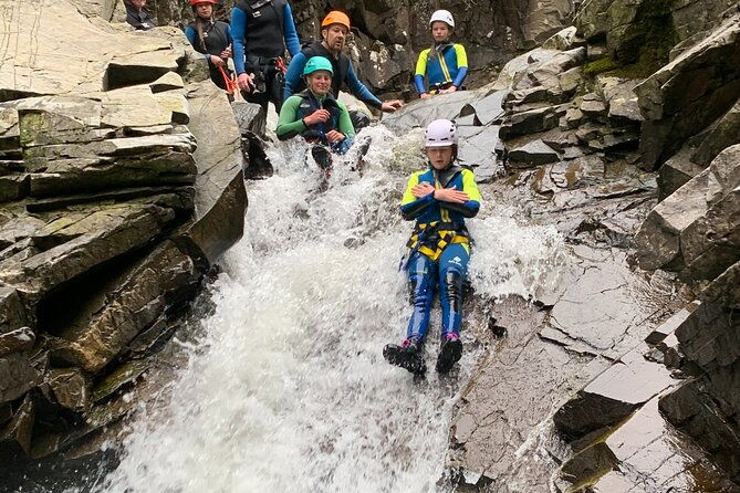 family-gorge-walking