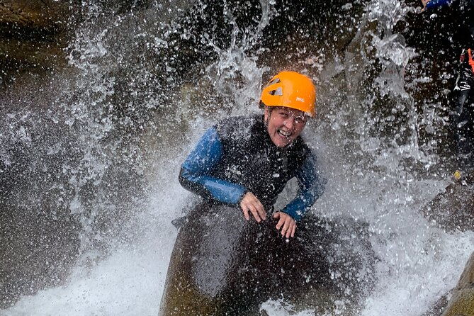 family-gorge-walking