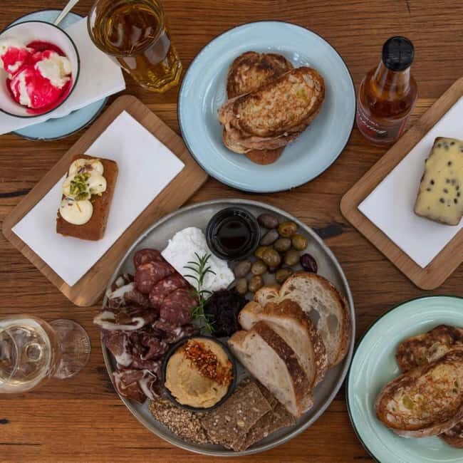 Family Lunch and Arthurs Seat Eagle for 2 Adults and 2 kids - Practical Details and Tips