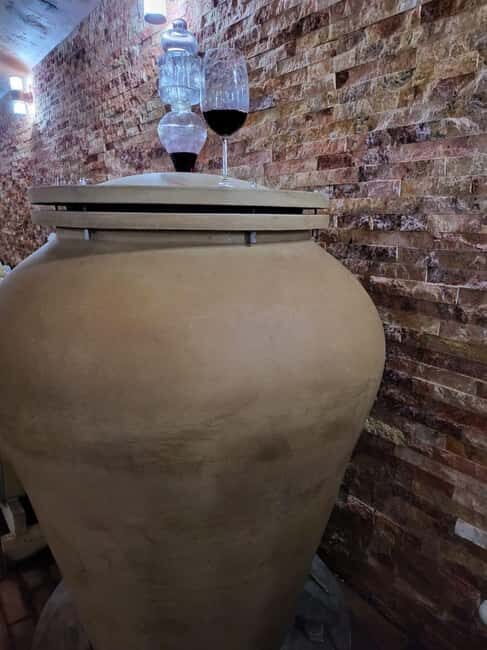 Family-owned Winery Tour with Candy Cane Mountain Visit - FAQ
