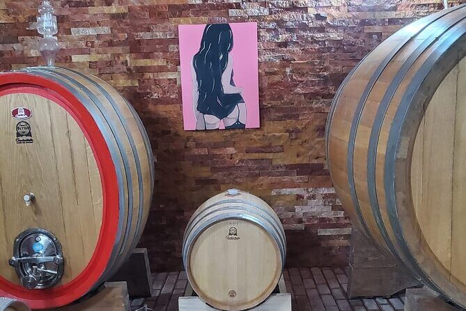 Family-owned Winery Tour with Candy Cane Mountain visit - Key Points