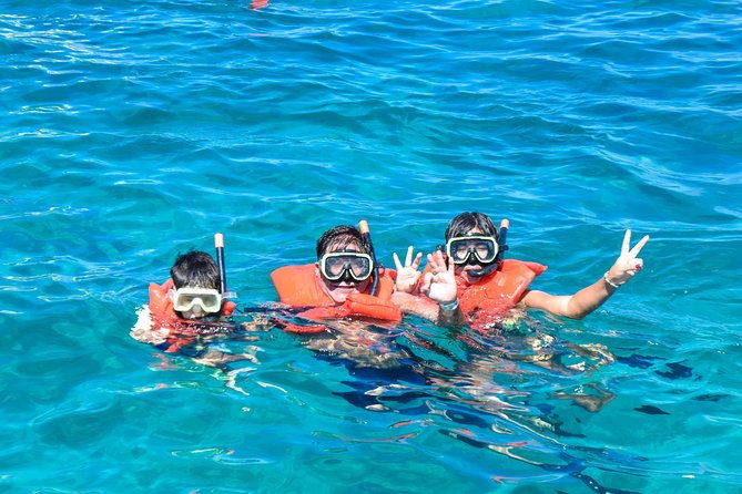 family-party-boat-punta-cana