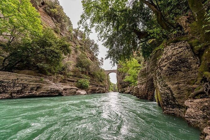 family-rafting-experience-in-koprulu-kanyon-antalya