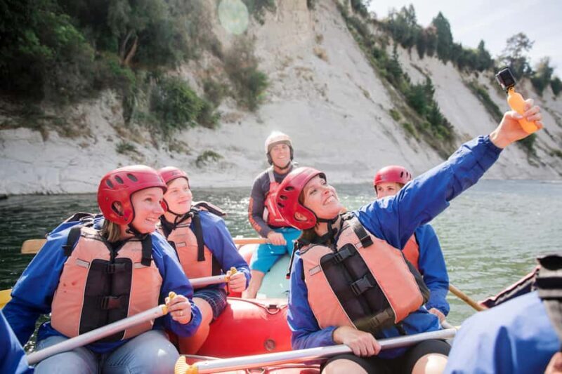 Family Rafting on the Rangitikei River - The Riverside Café and Post-Rafting Relaxation