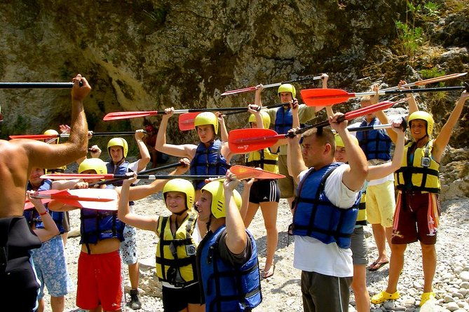 family-rafting-trip-at-koprulu-canyon-from-antalya-2