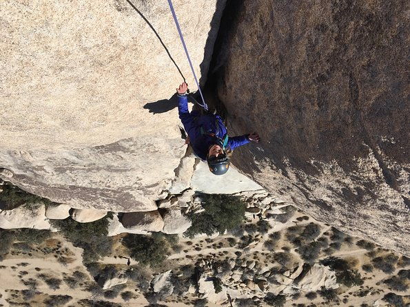family-rock-climbing-trips-in-joshua-tree-national-park-8-hours