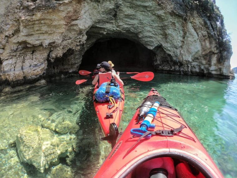 family-sea-kayak-at-meganisi-lefkada