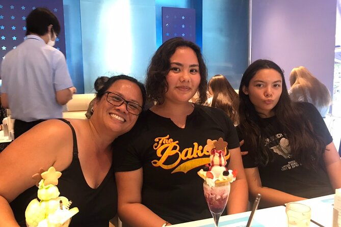 family-tour-in-tokyo-a-half-day-of-food-anime-sweets-with-guide