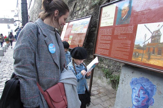 family-treasure-hunt-in-montmartre