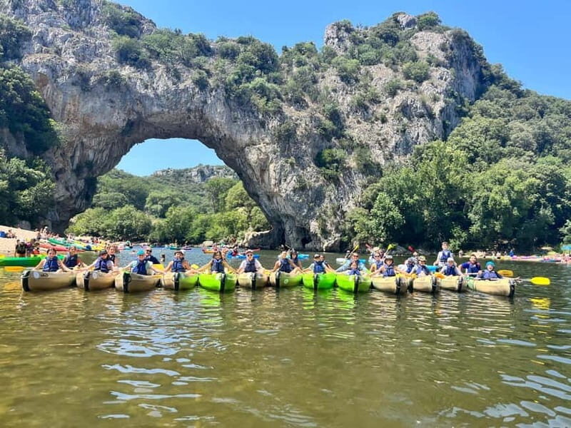 Family trip down the Ardèche by canoe/kayak 3 hours approx. 12 km - Key Points  