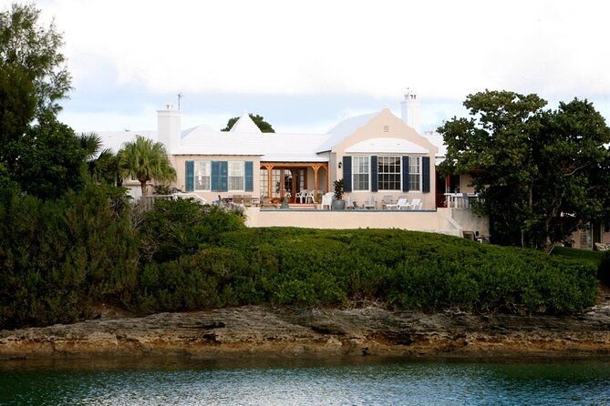 famous-homes-and-hideaways-cruise-in-bermuda