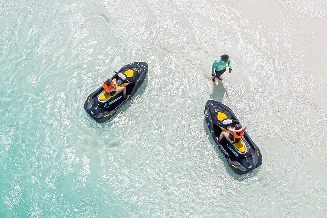 famous-shipwreck-tiki-bar-iguana-island-private-jet-ski-tour