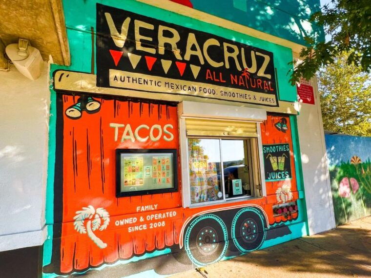 famous-texas-bbq-food-tour-in-austin