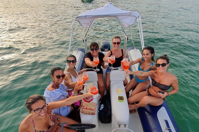 fantastic-sunset-excursion-by-boat-to-the-devils-saddle