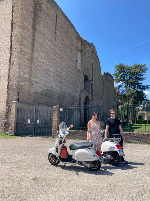 fantastic-vespa-tour-with-driver-in-rome