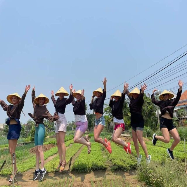 farming-local-market-cooking-class-in-tra-que-vegetable