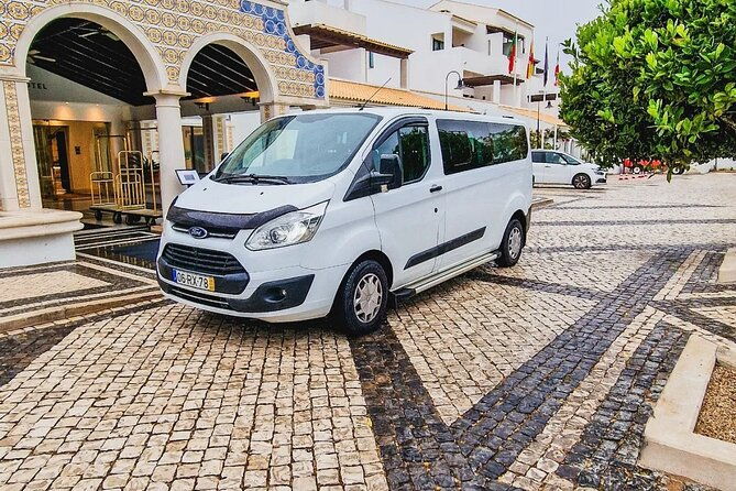 faro-airport-private-transfers-minibuses-8-seats