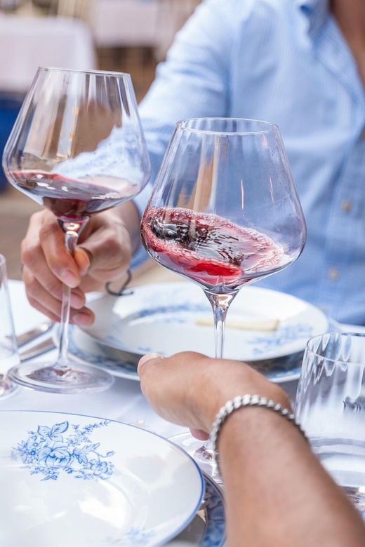faro-city-portuguese-wine-tasting-and-tapas-guided-tour-3