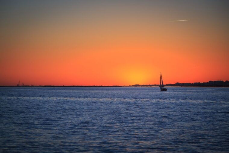faro-ria-formosa-guided-sunset-tour-by-catamaran