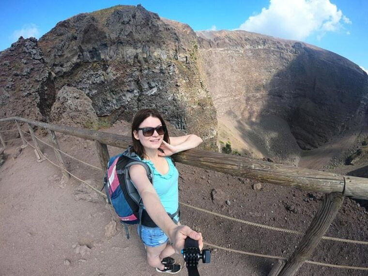 fascinating-excursion-through-pompeii-and-vesuvius