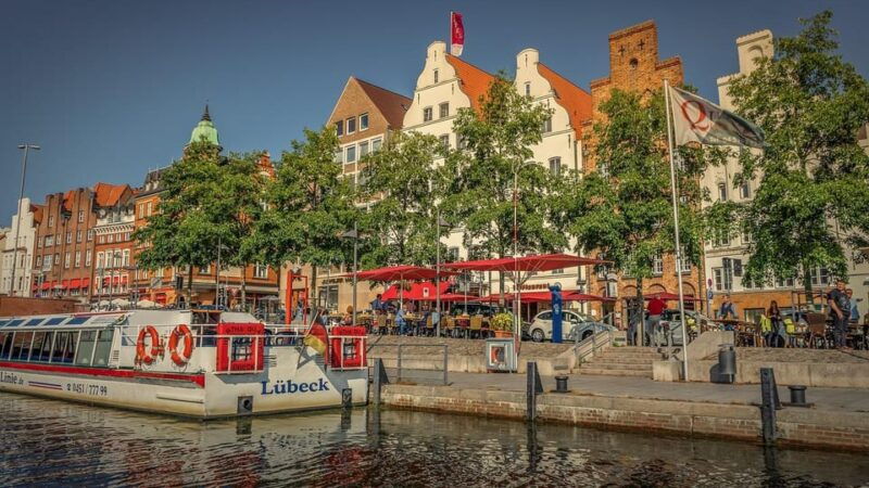 fascinating-pearls-of-lubeck-guided-walking-tour-2