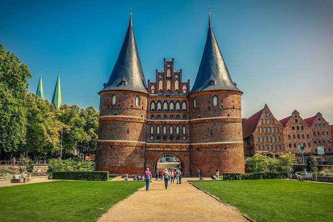 fascinating-pearls-of-lubeck-guided-walking-tour