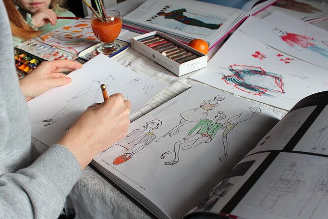 fashion-design-on-the-boat-with-brunch-in-the-centre-of-paris