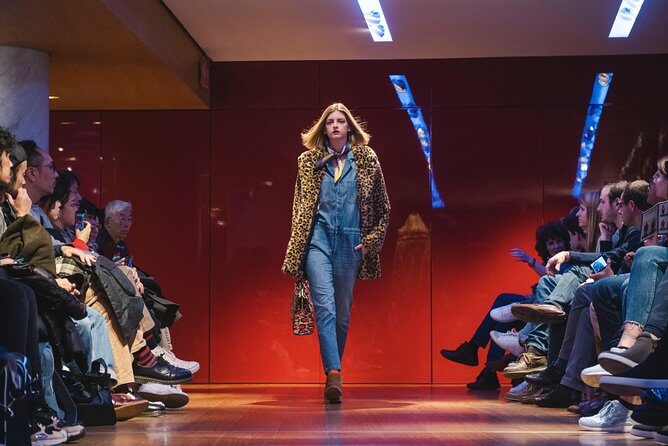 Fashion Show at Galeries Lafayette Paris - FAQ