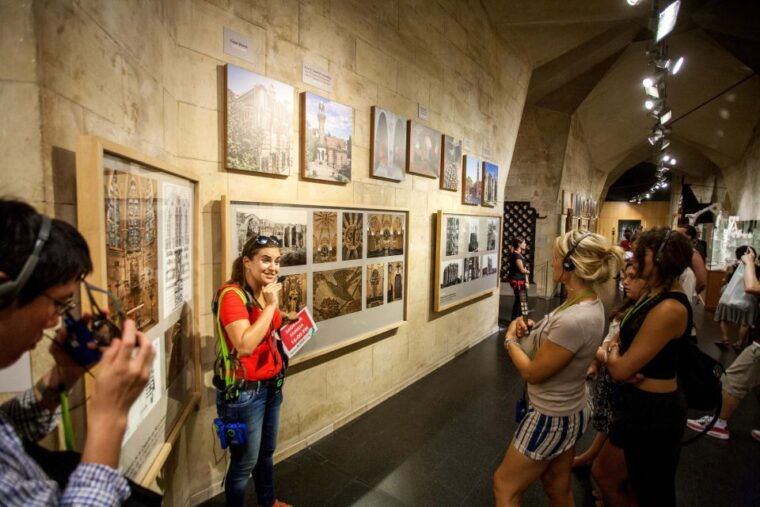 fast-track-access-sagrada-familia-1-5-hour-guided-tour