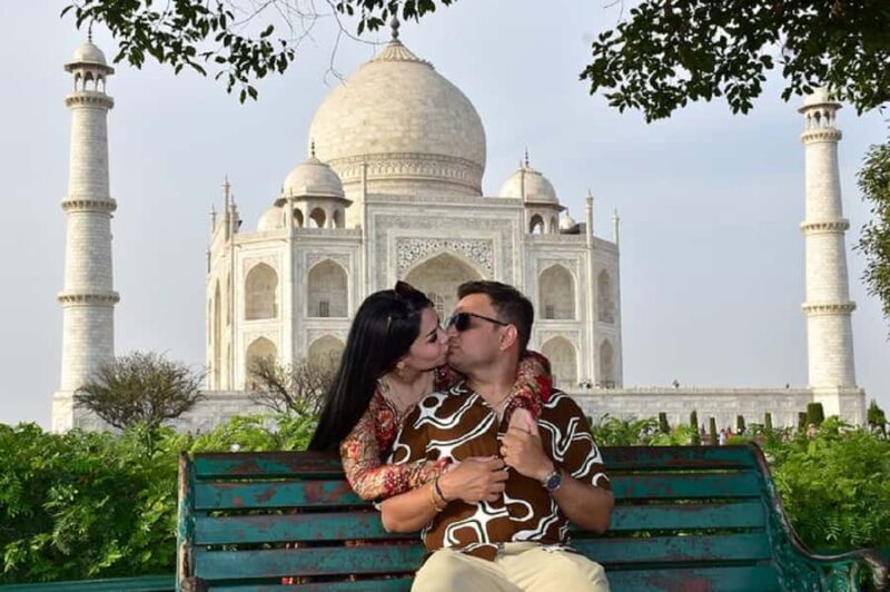 Fast-Track Entry into Taj Mahal with Entrance Included - An In-Depth Look at the Taj Mahal Fast-Track Tour