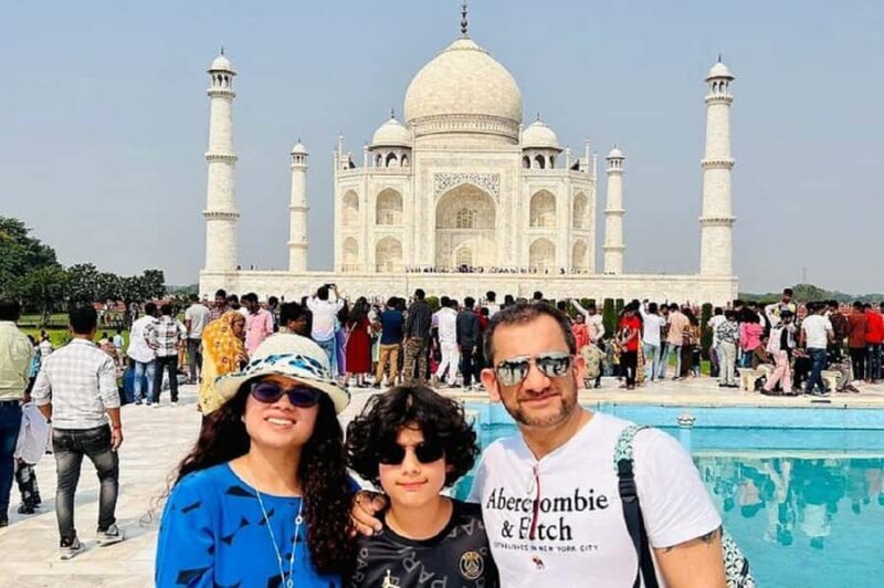 Fast-Track Entry into Taj Mahal with Entrance Included - The Sum Up