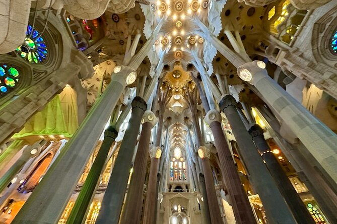 fast-track-sagrada-familia-guided-tour-4