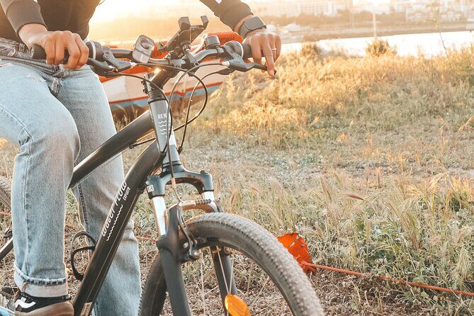 Fat Bikes, e-bikes & Bikes in Ferragudo - The Experience: What to Expect on Your Bike Tour