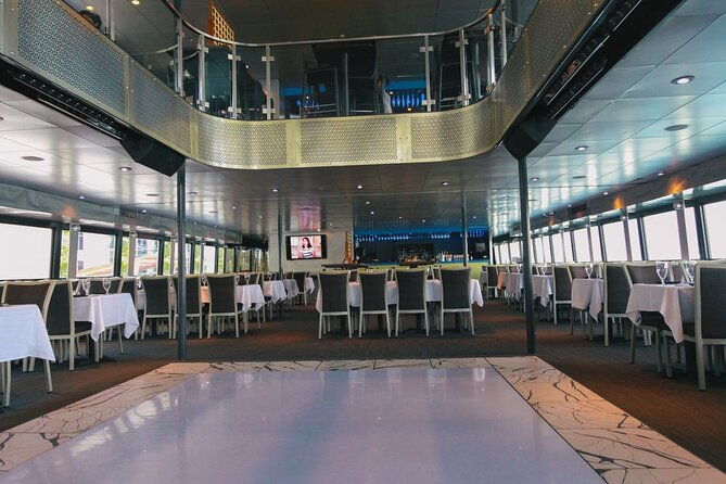 fathers-day-buffet-brunch-cruise-on-lake-michigan