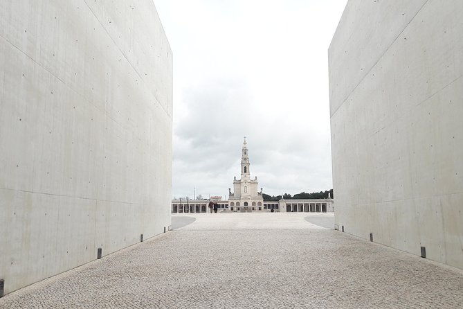 fatima-batalha-nazare-and-obidos-day-tour