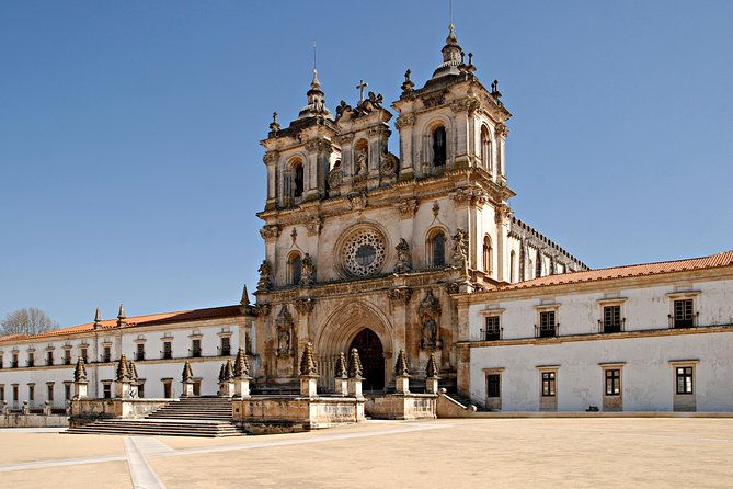 fatima-batalha-nazare-and-obidos-full-day-tour-from-lisbon-2