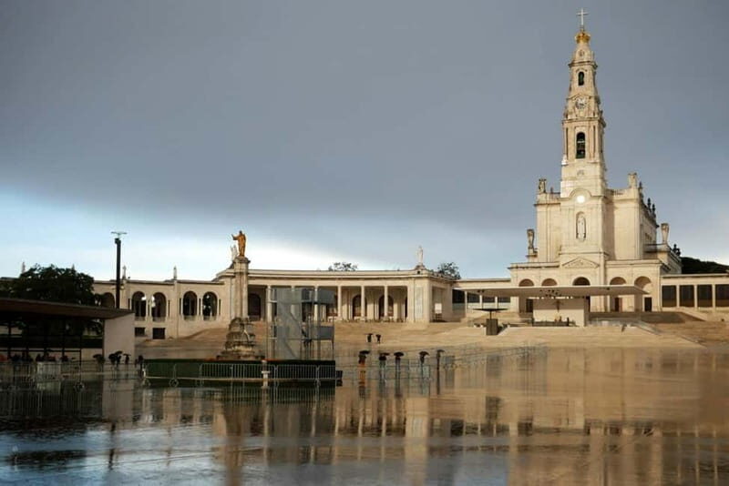 Fátima + Batalha Tour  Culture and History Departing from Porto - The Highlights of the Tour