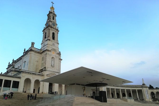 fatima-day-tour-from-algarve